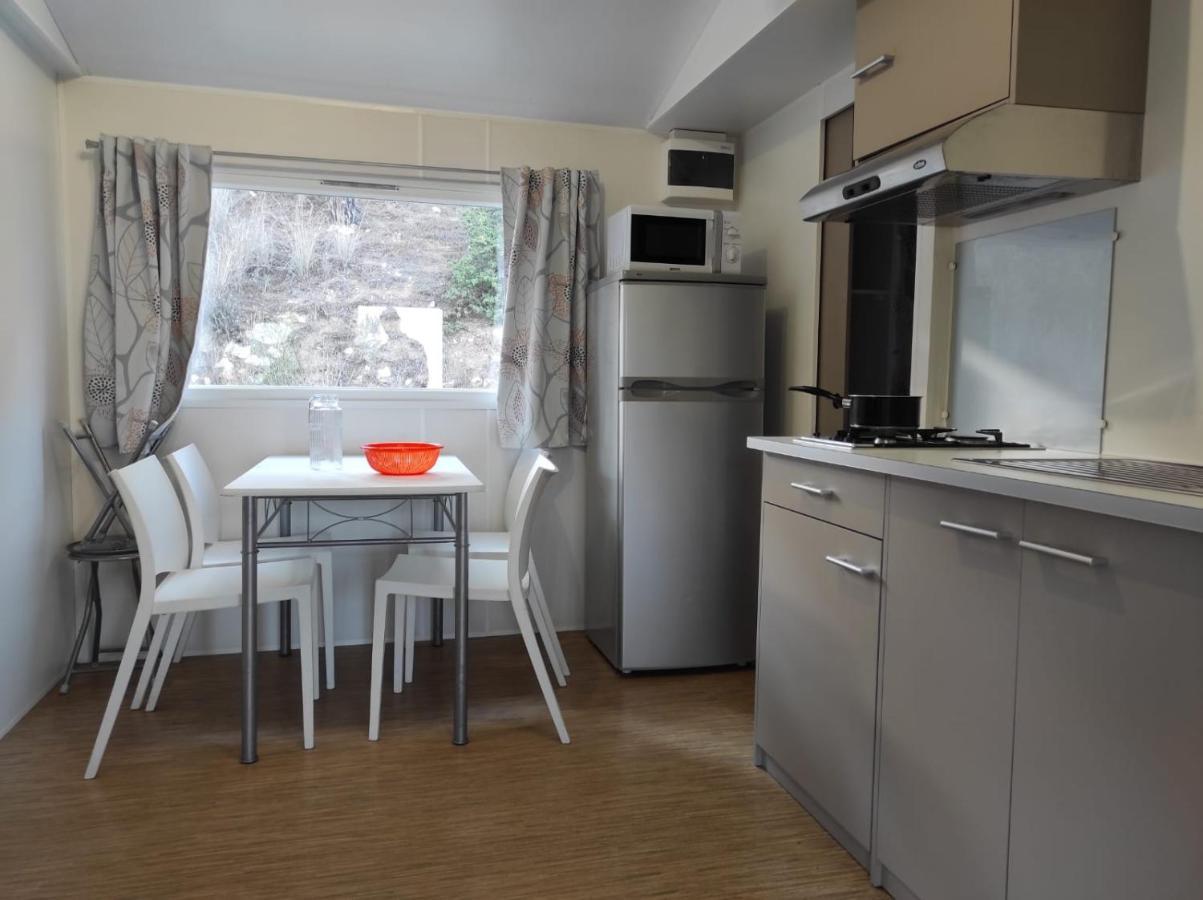 קאללה Camping Roca Grossa מראה חיצוני תמונה