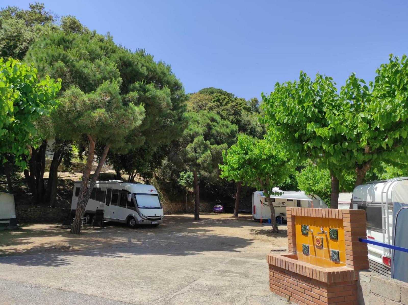 קאללה Camping Roca Grossa מראה חיצוני תמונה