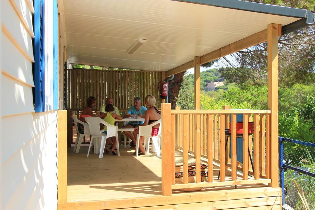 קאללה Camping Roca Grossa מראה חיצוני תמונה